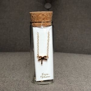Palm tree necklace